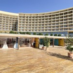 Fachada do Kempinski Hotel Aqaba Red Sea. Foto: Ana Azevedo