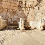 No açougue de Jerash os animais indicam a localização de mesas de corte, bem como os animais comuns da época