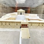 O museu que representa os artefatos do templo de Zeus contém maquetes de como era a estrutura quando intacta