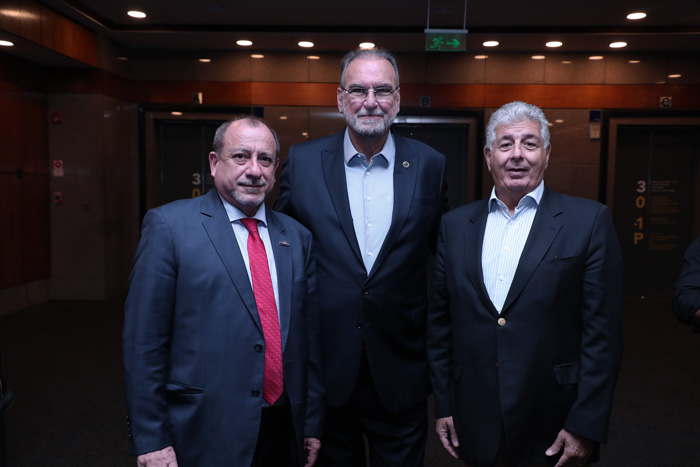 Toni Sando, da Unedestinos, Ibrahim Georges, da IT Mice, e Caio Calfat, da ADIT Toni Sando, da Unedestinos, Ibrahim Georges, da IT Mice, e Caio Calfat, da ADIT