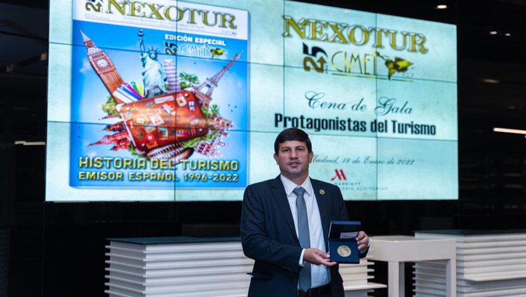 Em Madri, presidente da Embratur recebe Medalha do Mérito em nome do ministro 992501cf-e27e-48c7-b08c-3484951a38a2
