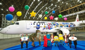 Japan Airlines lança pintura especial em celebração ao Universal Studios Japan