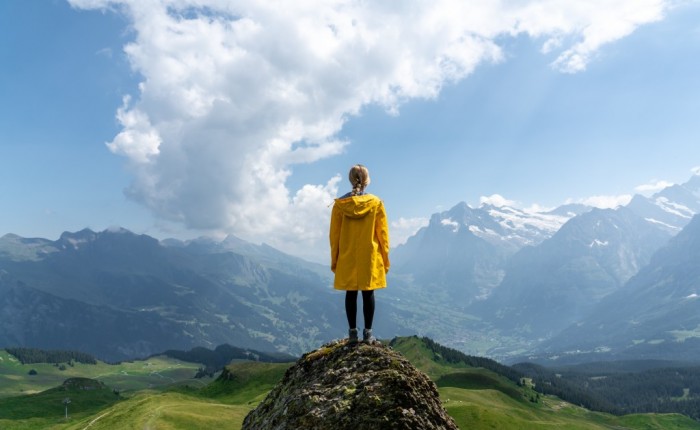 Estudo identifica as principais tendências do turismo em 2022 1 o estudo identificou que 59% do participantes estão dispostas a pagar mais taxas para tornar uma viagem mais sustentável e 49% escolheriam um destino menos movimentado para reduzir os efeitos do overtourism