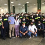 Marco Ferraz, da Clia, com equipe do terminal de Santos