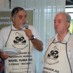 Aldo Siviero recebe o prato símbolo do Clube do Feijão Amigo Aldo Siviero recebe o prato símbolo do Clube do Feijão Amigo