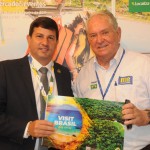 Carlos Brito, presidente da Embratur, com Roy Taylor, do M&E