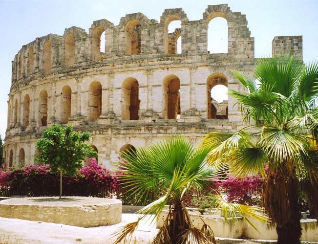 Mega famtour da Flot Viagens leva agentes de viagem à Tunísia Coliseu El Jem