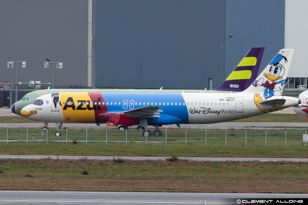 Pato Donald será a estrela da terceira aeronave da Azul em parceria com a Disney FNB9jNsXMAcPcrd