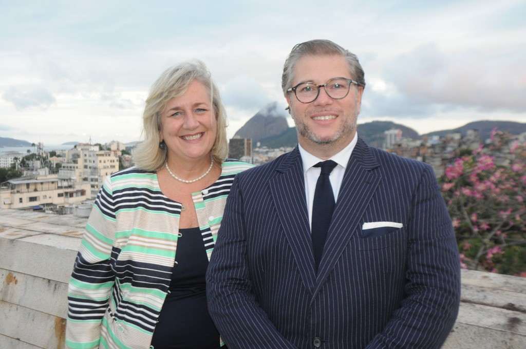 Felipe Bonifatti, diretor geral do Grupo Lufthansa para América Latina e Caribe, e Annette Tauber, diretora da Lufthansa para o Brasil 2