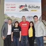 Jorge Wolf, prefeito de Nova Petrópolis; Terezinha Haas, presidente da Rota Romântica;Aroldo Schultz, presidente da Schultz; Mayra Reis, secretária adjunta de Turismo de Nova Petópolis e Rodrigo Santos, secretário de Turismo de Nova Petrópolis