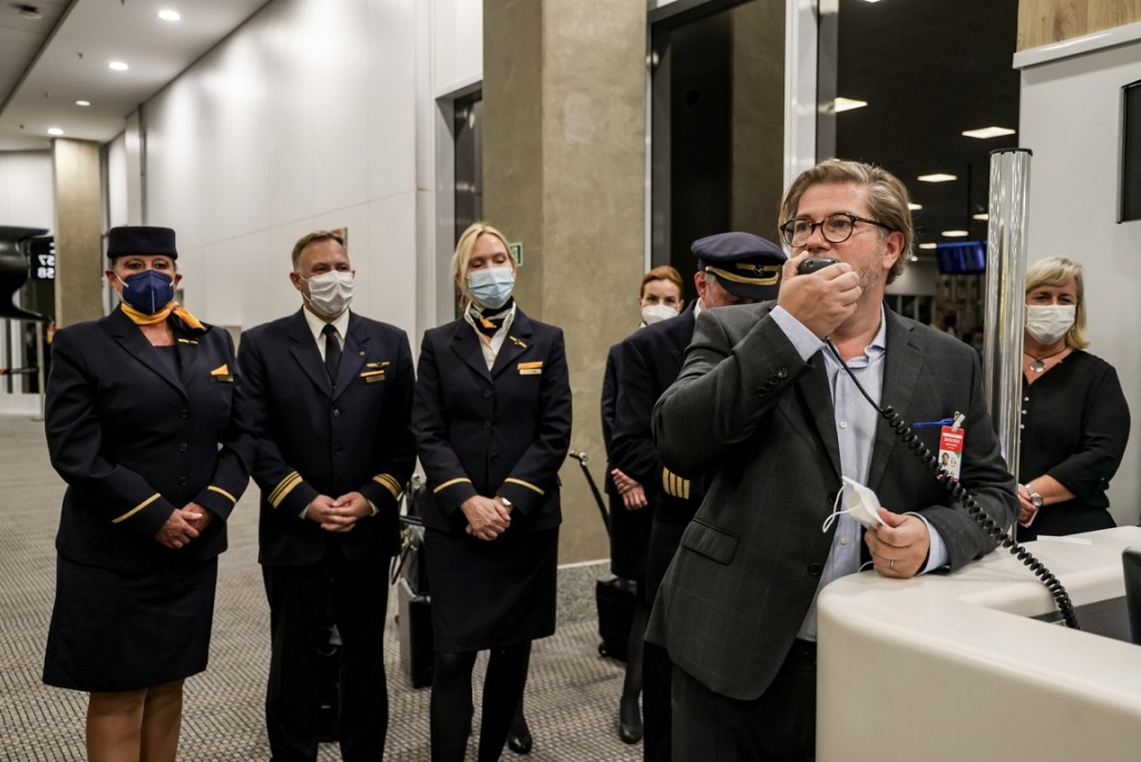 O Diretor Geral da Lufthansa para América do Sul e Caribe, Felipe Bonifatti, também esteve presente na cerimônia e cumprimentou os passageiros.