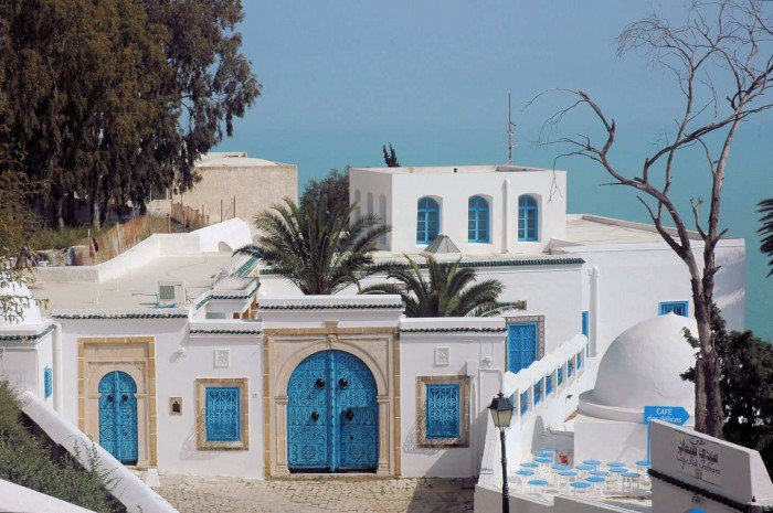 Mega famtour da Flot Viagens leva agentes de viagem à Tunísia Sidi Bou Said