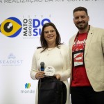 Eduarda Neves, analista de Comunicação e Marketing da Sicred e Rodrigo Rodrigues, diretor Comercial da Schultz