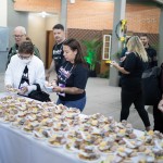 Os lanches são servidos em porções individuais para evitar desperdício - Foto: Cadu Nickel  