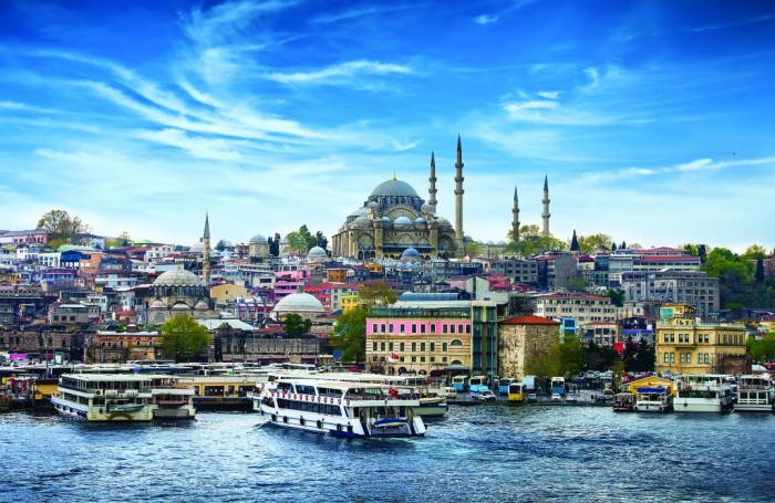 Turismo na Turquia e na Grécia supera níveis pré-pandemia durante o verão Istambul é a capital da Turquia - Foto: reprodução Shutterstock