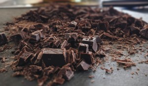 Bariloche promove festa com barra de chocolate de mais de 200 metros