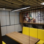 A principal ideia do novo escritório é oferecer áreas colaborativas e integradas para que as equipes possam trabalhar unidas A principal ideia do novo escritório é oferecer áreas colaborativas e integradas para que as equipes possam trabalhar unidas