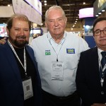 Guilherme Paulus, empresário; Roy Taylor, do M&E; e Manoel Linhares, da ABIH Nacional
