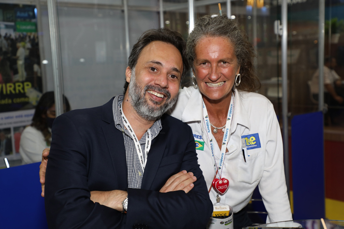 LGBT+ Turismo Expo estreia no Rio com foco em capacitação e networking 2 Alex Bernardes, da Boarding Gate, e Mari Masgrau, do M&E