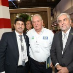 Carlos Brito, ministro do Turismo, Roy Taylor, do M&E, e Silvio Nascimento, presidente da Embratur
