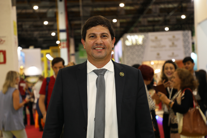 Carlos Brito, ministro do Turismo