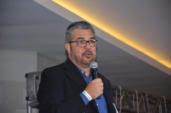 Braztoa: operadoras embarcam mais de 7 milhões de passageiros em 2021 1 Roberto Nedelciu, presidente da associação, apresentou o estudo durante a Convenção Braztoa 2022.
