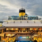 Apelidado de “Rainha do Mediterrâneo”, o Costa Diadema estreou no Brasil em dezembro de 2021