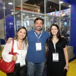 Kelly Castange e Juliana Assumpçaõ, da Abav-SP  Aviesp, com Marcelo Neder, da G.Tour