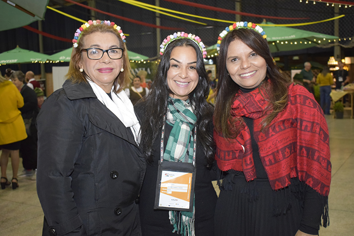 Lucia Helena (Zabele Viagens), Karine Silva (Voe Logo Viagens) e Patrícia Sabbadin (VIP Classs Travel) - Foto Ana Azevedo Lucia Helena (Zabele Viagens), Karine Silva (Voe Logo Viagens) e Patrícia Sabbadin (VIP Classs Travel) - Foto Ana Azevedo