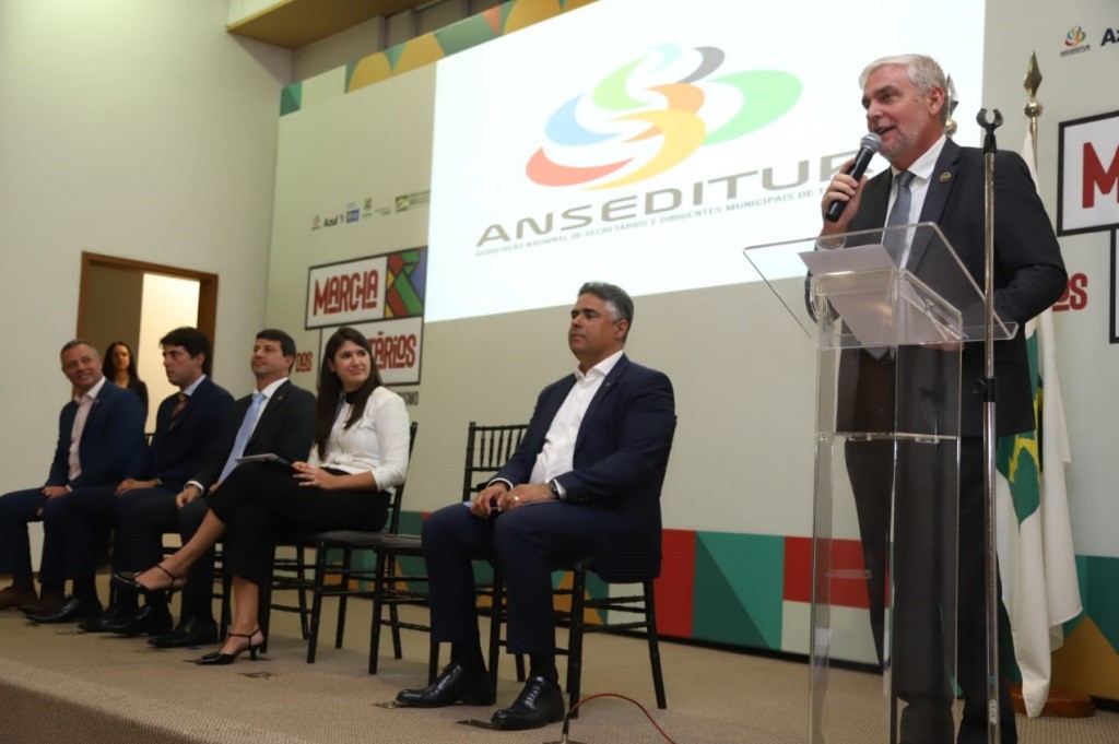 Embratur destaca recuperação e debate estratégias em reunião da Anseditur Silvio-Nascimento-Anseditur