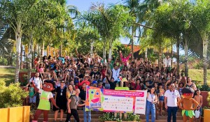 Hot Beach Olímpia recebe 150 crianças no Dia Nacional da Alegria
