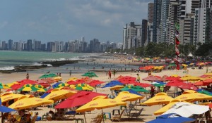 Turismo injeta mais de R$ 2 bilhões na economia de Pernambuco durante a alta temporada