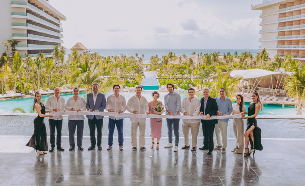 AMR Collection inaugura Secrets Moxché Playa del Carmen; veja vídeo unnamed