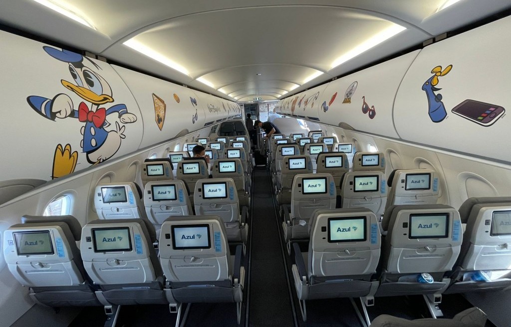 [3]Azul Linhas Aéreas inicia operações de aeronave inspirada em Pato Donald