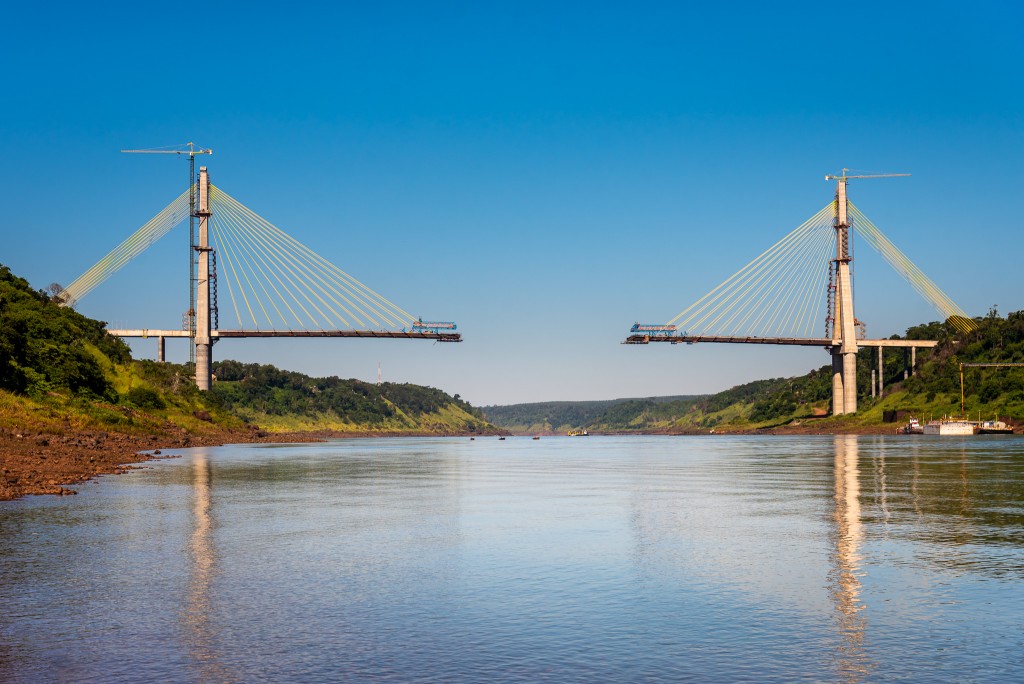 Ponte da Integração Brasil-Paraguai tem mais de 80% das obras concluídas 1 628fd11d324d420220523RF8764