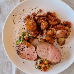 Carne de lhama, tradição em Jujuy no Pristine Camps. Em Salinas Grandes, Purmamarca Carne de lhama, tradição em Jujuy no Pristine Camps. Em Salinas Grandes, Purmamarca