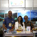 Leticia Galperim, do Hotel Ba'ra, entre Mauro Roballo e Luciano Gomes, da Empresa Paraibana de Turismo