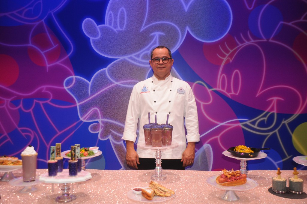 Marcos Chaves, chef brasileiro que comanda o Be Our Guest, restaurante da Bela e a Fera no Magic Kingdom