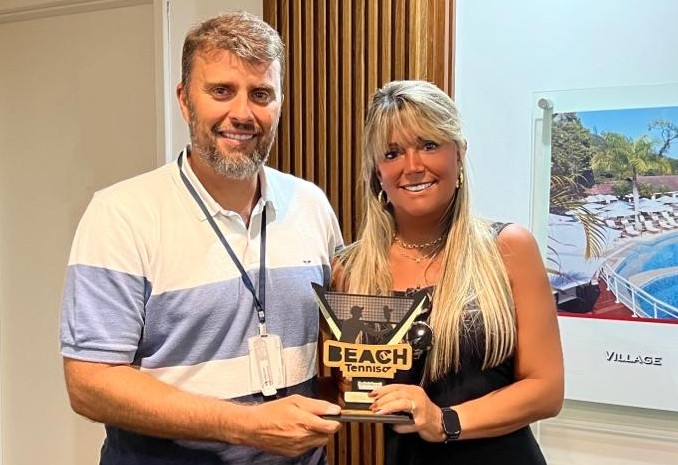 Le Canton é eleito melhor hotel de Beach Tennis da Região Serrana do RJ 1 Mônica Paixão e Marcos Motta