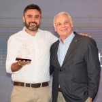 O premiado Marcos Bizzoto, da Abreu, e Orlando Giglio