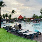 Tanto o Iberostar Bahia quanto o Iberostar Selection Praia do Forte possuem duas piscinas, uma focada no agito e outra no relaxamento - Foto Ana Azevedo Tanto o Iberostar Bahia quanto o Iberostar Selection Praia do Forte possuem duas piscinas, uma focada no agito e outra no relaxamento - Foto Ana Azevedo