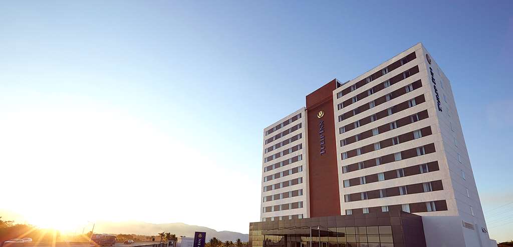 Tulip Inn Itaguaí oferece jantar e café da manhã em pacote de Dia dos Namorados 1 A diária oferece, ainda, check in às 14h e check out até as 12h, além de um par de ingressos para o cinema Cinesercla para as cinco primeiras reservas - Foto: reprodução