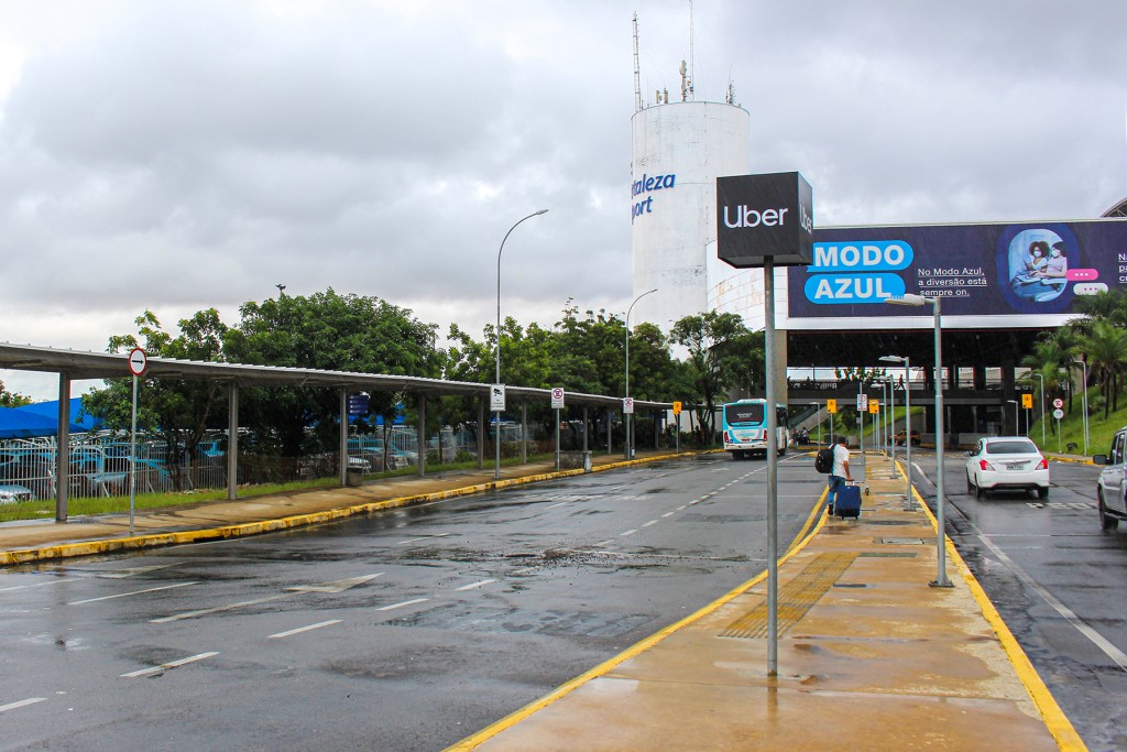Clientes da Uber ganham espaço para embarque no Aeroporto de Fortaleza 1 Uber - aeroporto
