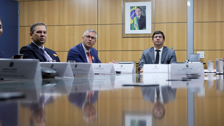 Em Brasília, ministro recebe vice-prefeitos de Bahia, Ceará, Maranhão e Minas e9571c74-e95c-4869-a743-d20dfc7ab58a