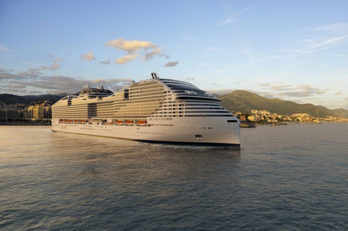 MSC oferece pacote completo para Emirados Árabes Unidos, Arábia Saudita e Qatar 1 O pacote completo inclui aéreo, transfers, uma noite de hotel em Dubai e 7 noites de cruzeiro.