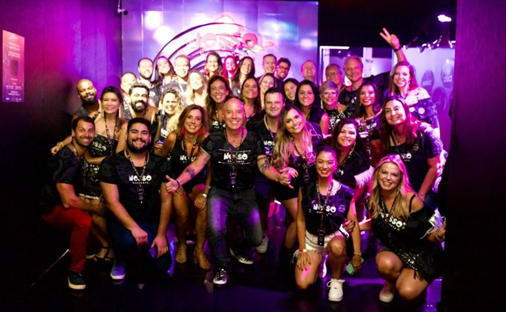 Club Med premia agências de viagens parceiras e leva grupo seleto para a Sapucaí unnamed