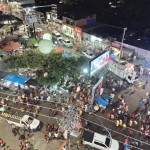 Em frente ao Bumbódromo comércio invade as ruas Em frente ao Bumbódromo comércio invade as ruas