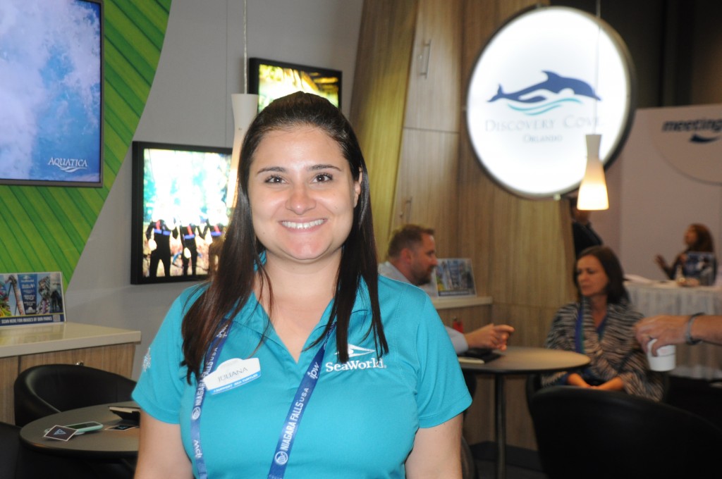 Parques e Atrações 6 Juliana Bodin gerente de RP do SeaWorld Parques e Atrações