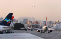 Preço das passagens aéreas cresce até 300% em 2022, diz pesquisa