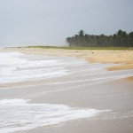 Uma trilha aberta e curta leva o visitante à praia em menos de 10 minutos, dando-lhe mais opções de entretenimento
